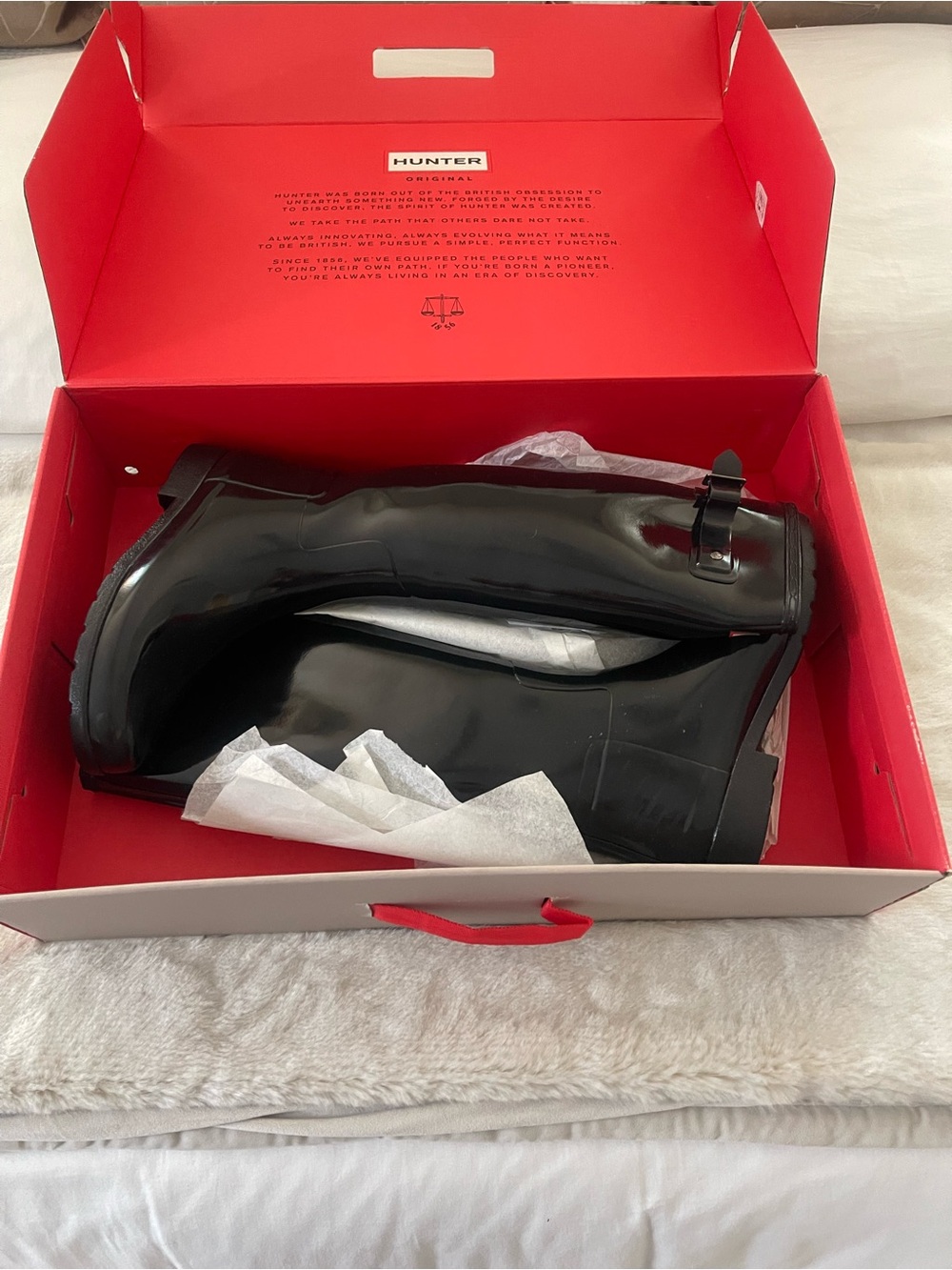 Hunter Black Gloss tall rain boots size 8